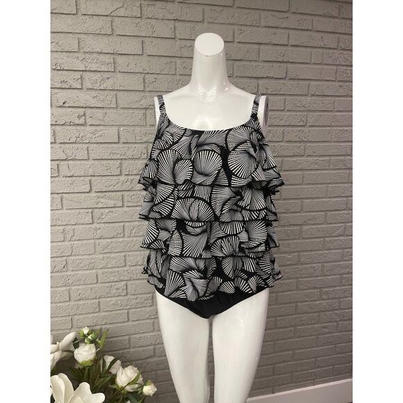 Ceeb Layered One Piece Swimsuit Size 18 - Picture 1 of 9